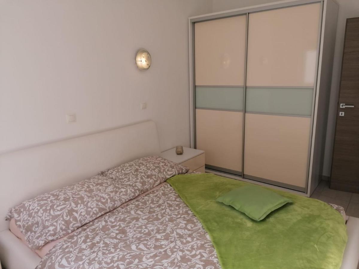 Mali San Apartment Trogir Bagian luar foto