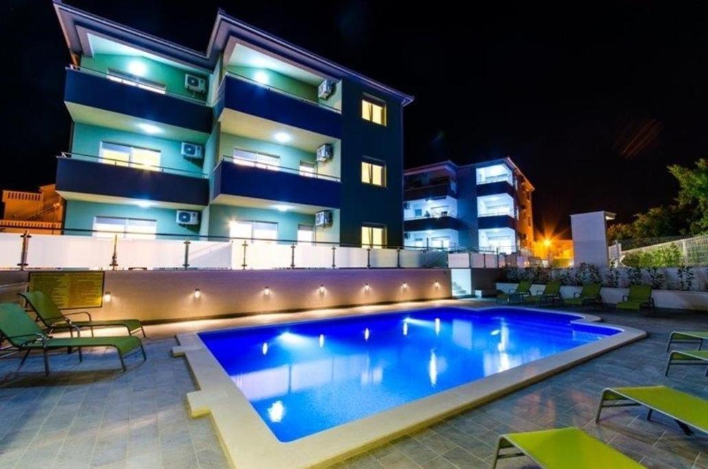 Mali San Apartment Trogir Bagian luar foto
